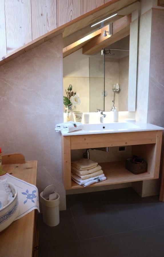 B&B Casa Riz Castello-Molina di Fiemme Luaran gambar